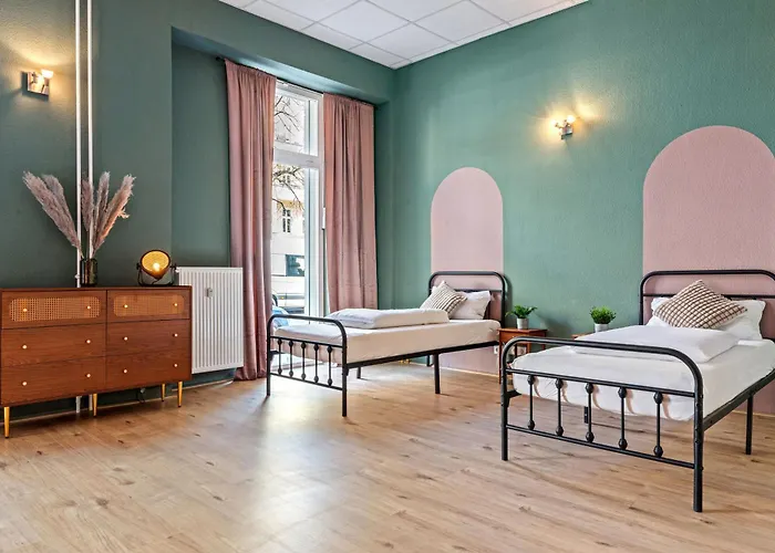 Grosse Wohnung Schoene Wohnung In Friedrichshain- Samaritakiez
