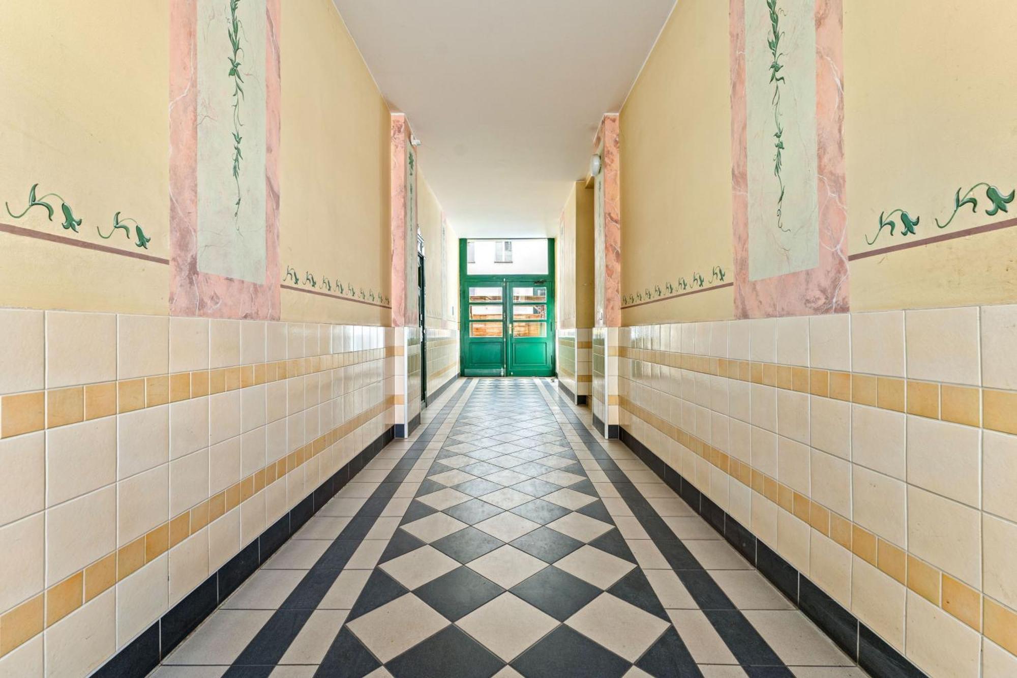 Grosse Schoene In Friedrichshain- Samaritakiez Appartement Berlijn