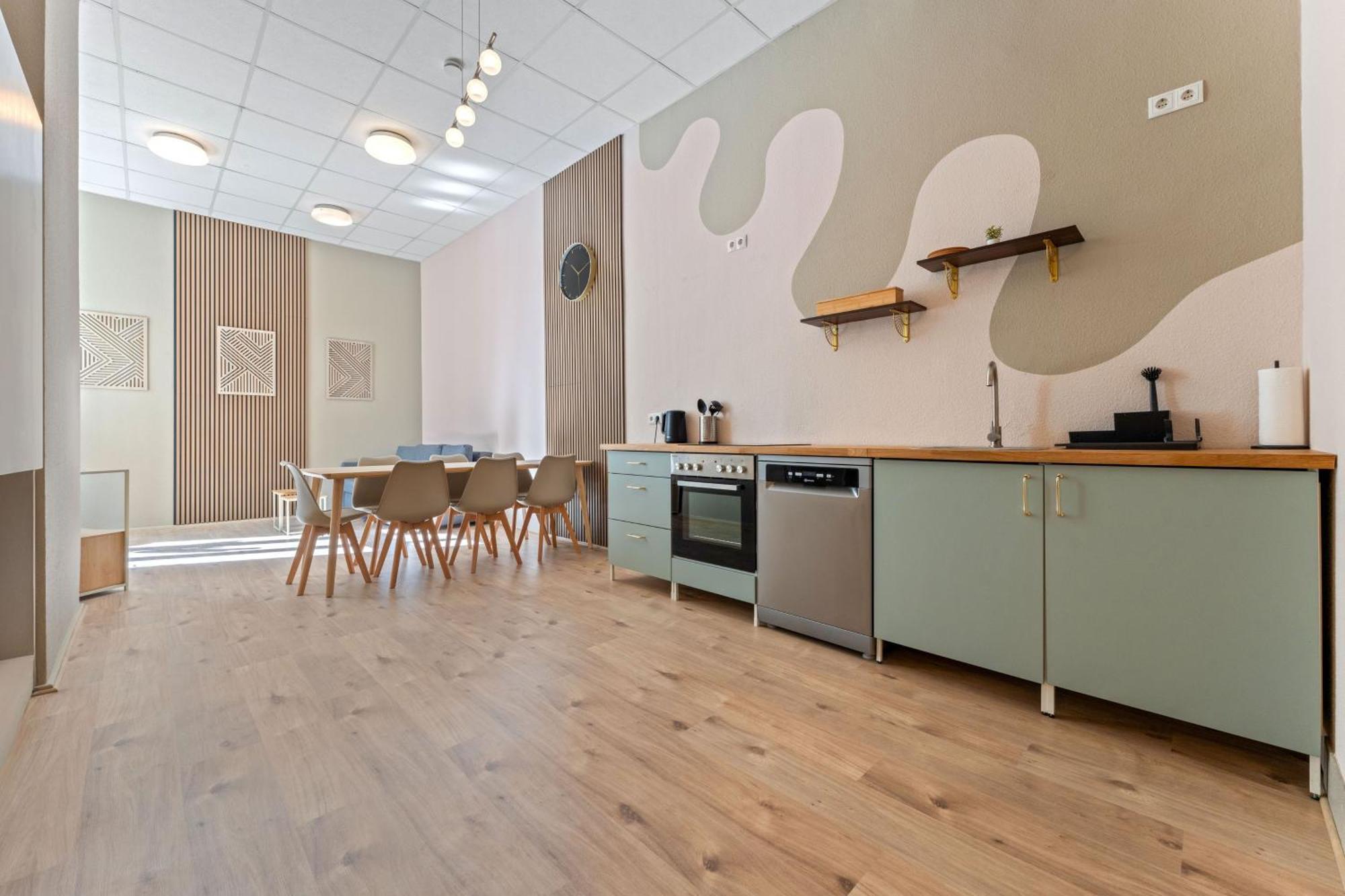 Appartement Grosse Schoene In Friedrichshain- Samaritakiez *